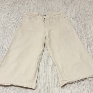 Women's Cream Cropped Jeans